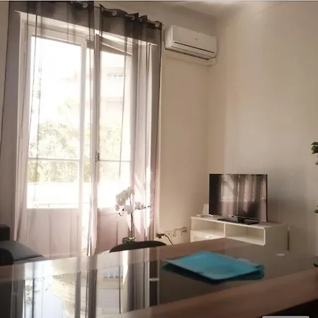 Bwr - Two-room Near Navigli Area, Foppa * Milan
